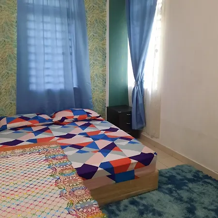 Ratu Musleem Homestay Kuala Selangor Exterior photo