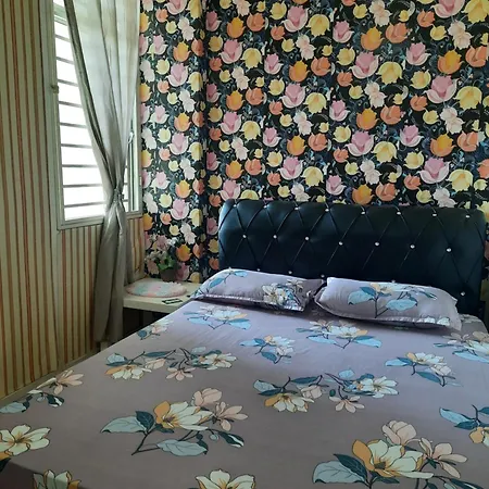 Ratu Musleem Homestay Kuala Selangor Exterior photo