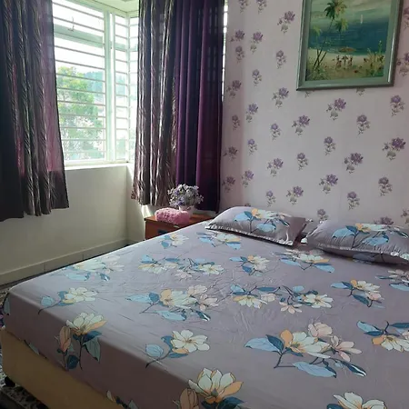 Ratu Musleem Homestay Kuala Selangor Exterior photo